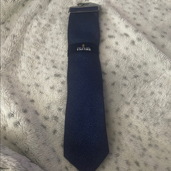 Stafford Men's Classic Dark Blue Tie - Picture 1 of 5